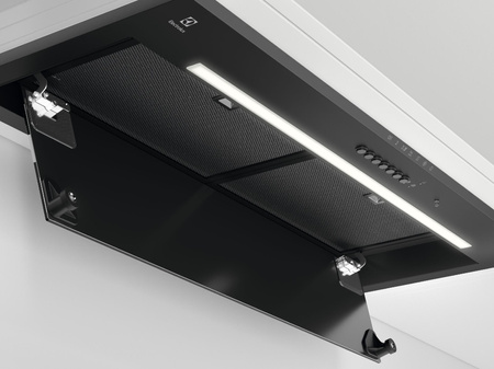 Okap kuchenny podszafkowy ELECTROLUX 900 AutoSense 80cm LFG828K