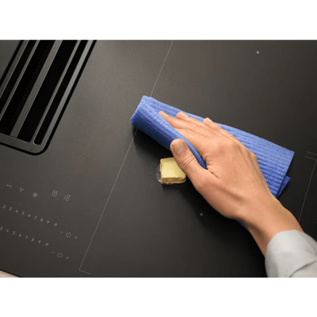 Płyta indukcyjna z okapem ELECTROLUX Combo 83cm KCC84450CZ