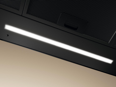Okap przyścienny ELECTROLUX 700 Breeze 90cm LFT819K