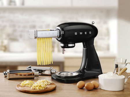 Mikser, jednolity kolor, czarny SMF03BLEU - Smeg