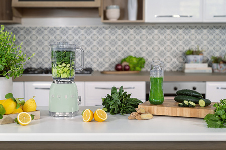 Blender, pastelowa zieleń BLF03PGEU - Smeg