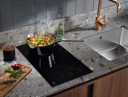 Płyta indukcyjna ELECTROLUX 300 Domino 30cm LIT30231C