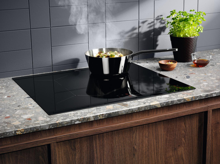 Płyta indukcyjna ELECTROLUX 500 Induction 60cm EIT61443B