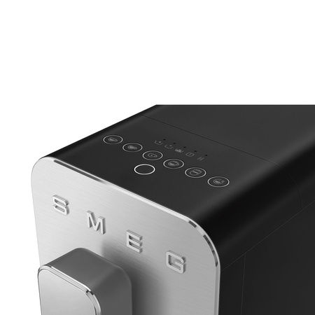 Automatyczny ekspres do kawy BCC13BLMEU - Smeg