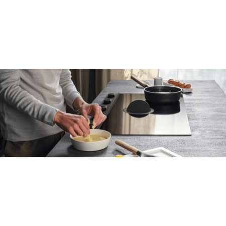 Płyta indukcyjna zintegrowany okap ELICA NikolaTesla Unplugged BL/A/90 czarne szkło - wersja wyciągowa