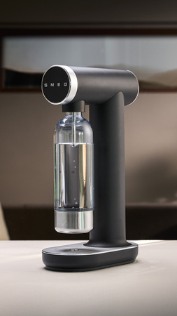 SMEG – czarny saturator do gazowania wody SKC01BLM
