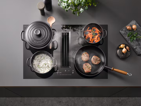 Płyta indukcyjna z okapem MIELE KMDA 7676-1 FL BlackPerfection - 12904820