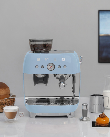 Ekspres do kawy EGF03PBEU - Smeg