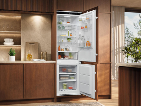 Lodówka z zamrażarką do zabudowy ELECTROLUX GreenZone 700 177,2cm E7TNGE18S