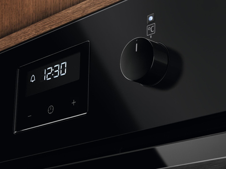 Piekarnik ELECTROLUX SurroundCook 600 KOFGH70TK