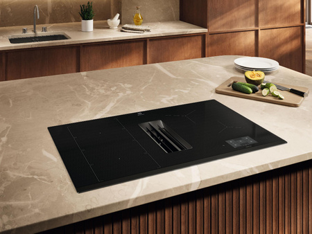 Płyta indukcyjna z wyciągiem ELECTROLUX COMBO eXtractor 80cm ECC8549