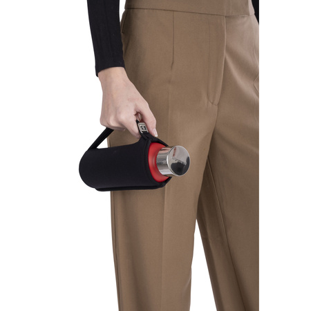 Bugatti BBOT czarny neoprenowy pokrowiec 500 ml BBA-B1H500NU
