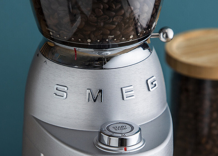 Młynek do kawy CGF02SSEU - Smeg