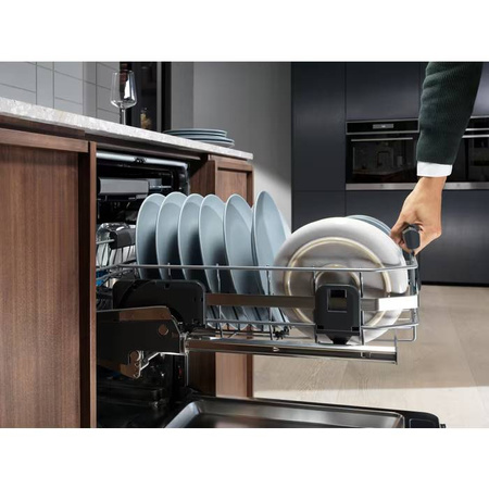 Zmywarka do zabudowy ELECTROLUX EEC87600W ComfortLift 900 60cm QuickSelect