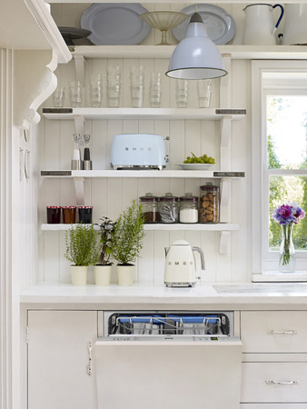 Czajnik, kremowy KLF03CREU - Smeg