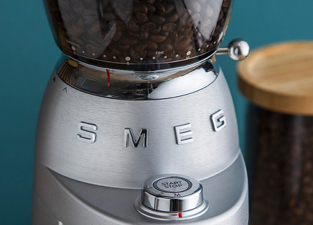 Młynek do kawy CGF02SSEU - Smeg