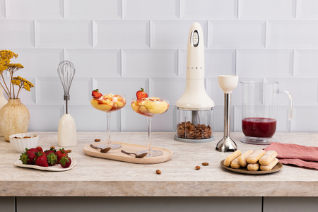 Blender ręczny z akcesoriami HBF03CREU - Smeg