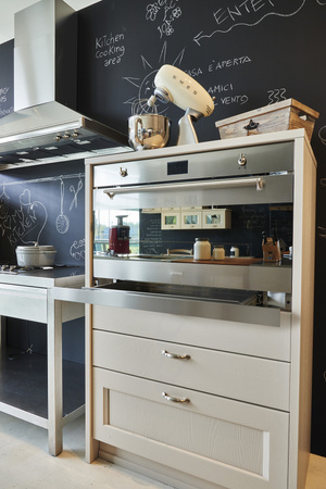 Mikser, kremowy SMF02CREU - Smeg