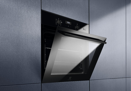 Piekarnik parowy ELECTROLUX SteamBake 600 kataliza KODEC75Z2