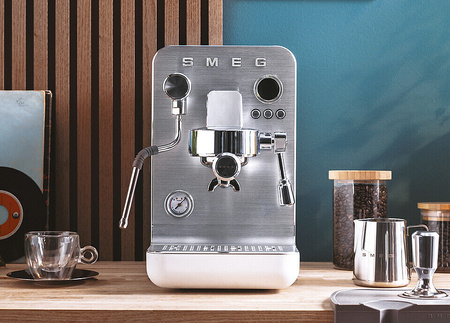 Ekspres do kawy, kolbowy EMC02WHMEU - Smeg