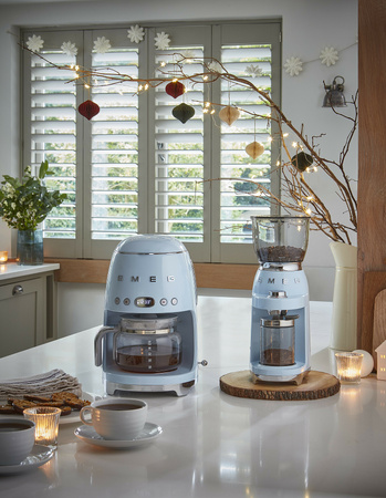 Ekspres przelewowy, pastelowy błękit DCF02PBEU - Smeg