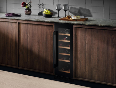 Chłodziarka do wina do zabudowy ELECTROLUX 500 82cm EWS4020B5B