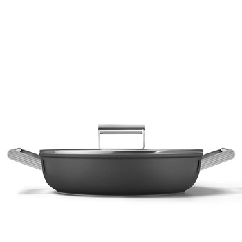 Głęboka patelnia o średnicy 28cm czarna SMEG DPF2812BLM
